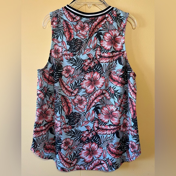 Divided by H&M Divided by Activewear Top Womens Size M "Young & Wild" - Picture 2 of 9